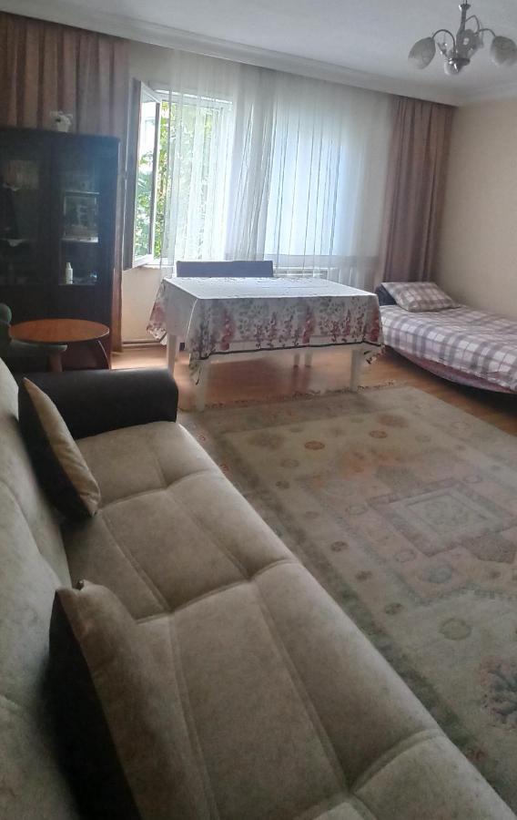Private Room Close To Merter And Gungoren Textile Center Истанбул Екстериор снимка