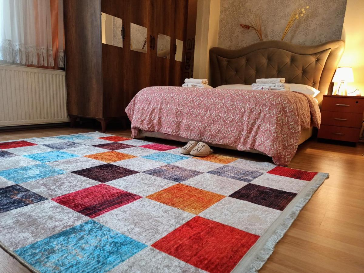 Private Room Close To Merter And Gungoren Textile Center Истанбул Екстериор снимка